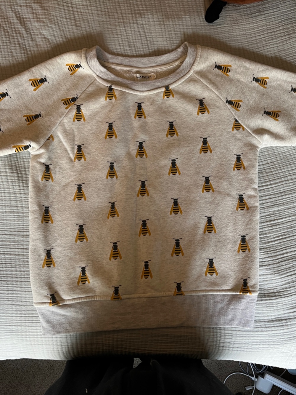 L.A. Soul Bee Print Sweatshirt Cream Mustard Yellow Black Size Small